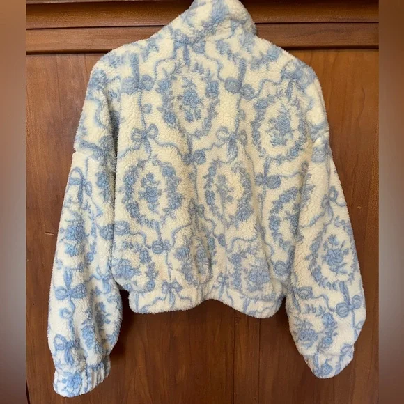 NWOT UO Kimchi Blue snow Bunny Blue White Fleece Jacket, Small - Picture 3 of 7
